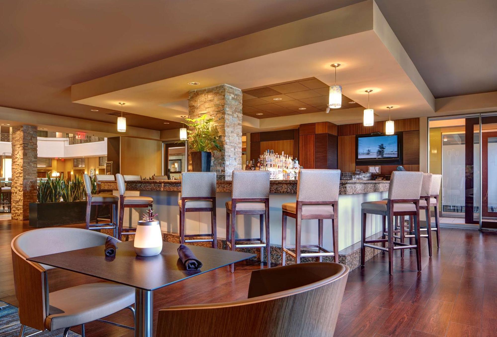 Embassy By Hilton La Jolla Hotel 4*